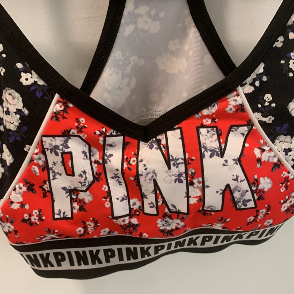 Victoria's Secret , Pink , Ultimate Sports Bra. Extra Small